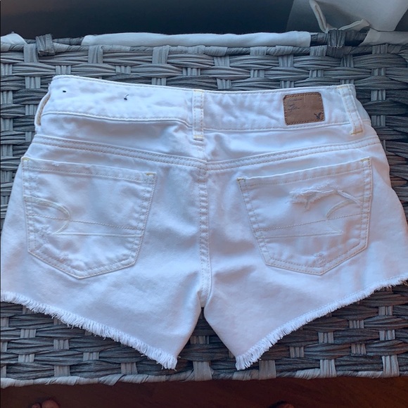 American Eagle white jean shorts - Picture 2 of 3
